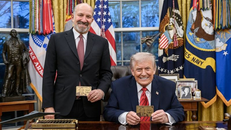 台灣新聞通訊社-川普「1招」逼台積電加碼投資美國1000億！　美商務部長大爆驚人內幕