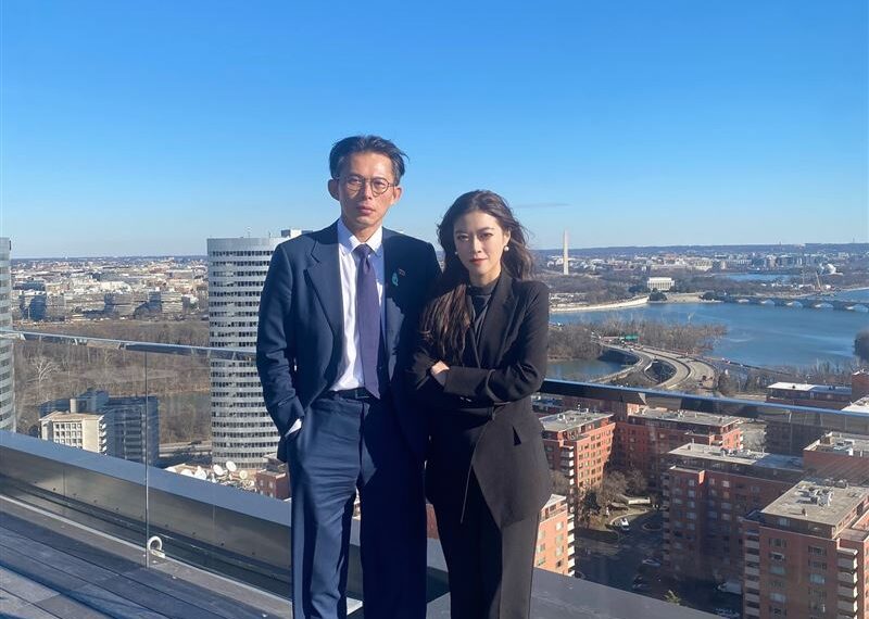 台灣新聞通訊社-陪黃國昌快閃美國！林子宇曝行程：沒住宿、連進去餐廳吃飯都沒時間