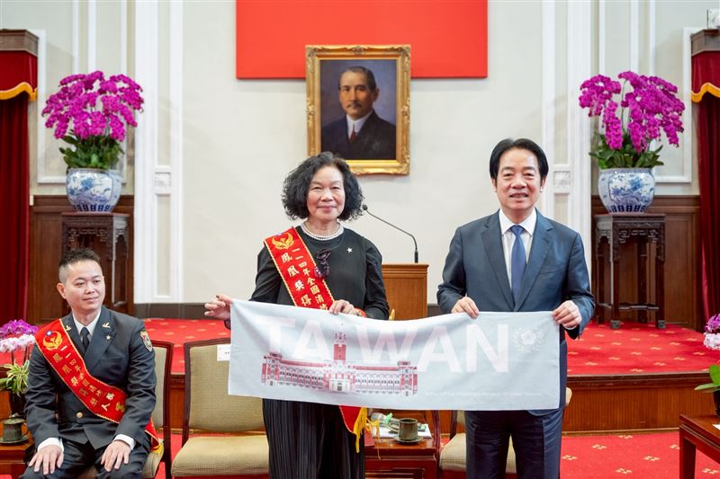 台灣新聞通訊社-強化救災能量！賴清德接見鳳凰獎楷模：將再增補3千名消防人員