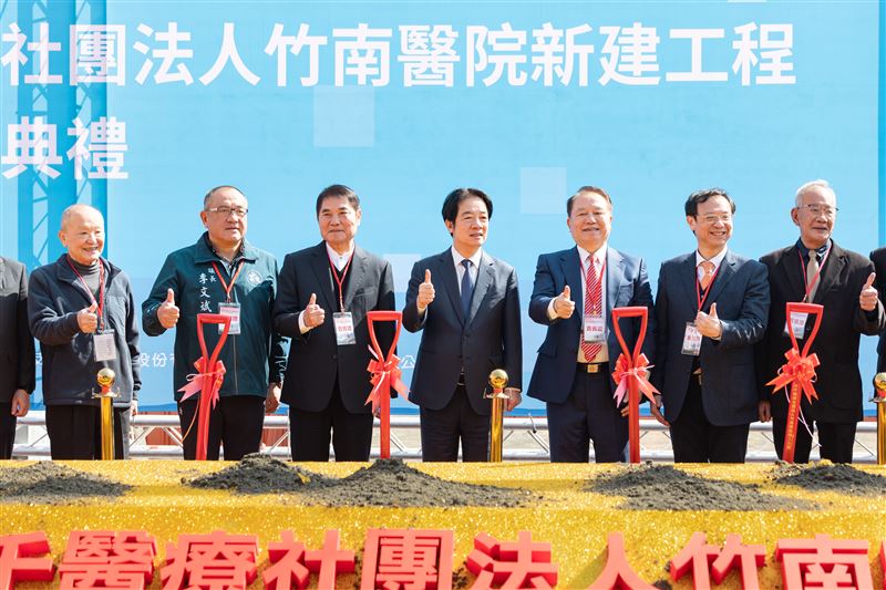 台灣新聞通訊社-分配稅款比其他縣市少？ 賴清德當面回應鍾東錦：10年挹注苗栗2187億元