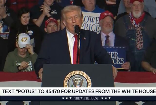 台灣新聞通訊社-重返「起家厝」！川普嗨喊「要贏第4次嗎？」　再嗆：無敵艦隊逼近伊朗