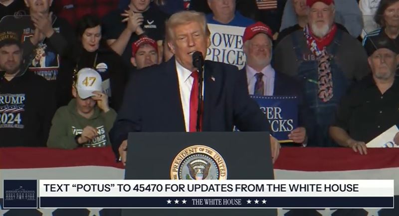 台灣新聞通訊社-重返「起家厝」！川普嗨喊「要贏第4次嗎？」　再嗆：無敵艦隊逼近伊朗