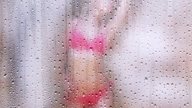 台灣新聞通訊社-宿舍共用浴室！色技師裝針孔自賞　妹子「胸、臀入鏡」崩潰求償194萬