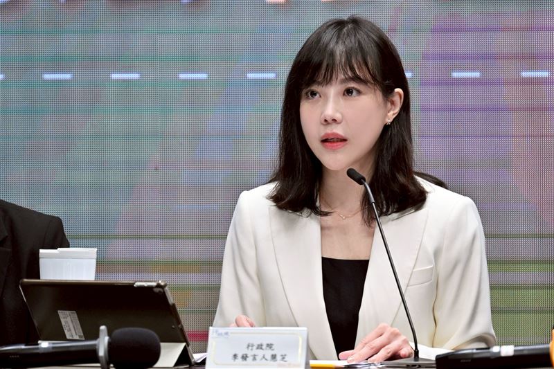 台灣新聞通訊社-藍白擋院版國防條例、放行民眾黨版　政院轟：政治操作延誤國防建軍期程