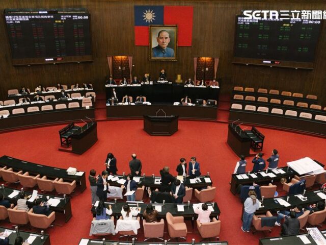 台灣新聞通訊社-史上首次未審總預算！沈伯洋揭內幕：國民黨將推「貪污助理費無罪化」