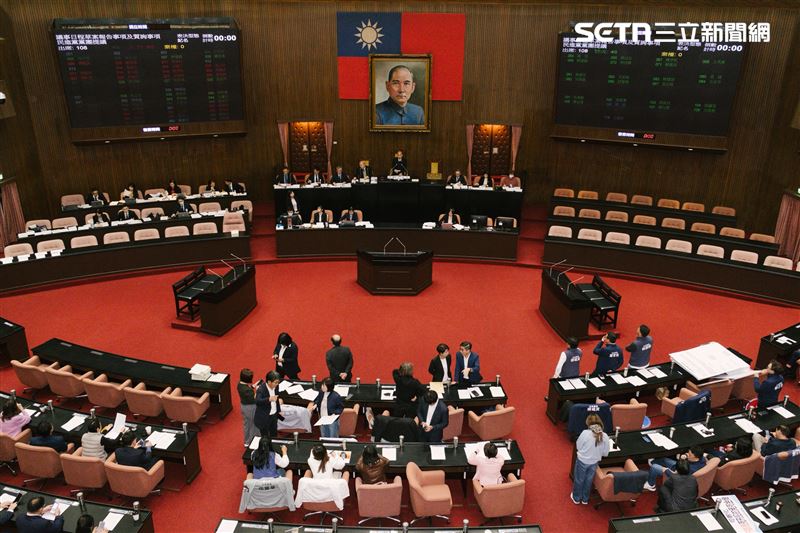 台灣新聞通訊社-史上首次未審總預算！沈伯洋揭內幕：國民黨將推「貪污助理費無罪化」