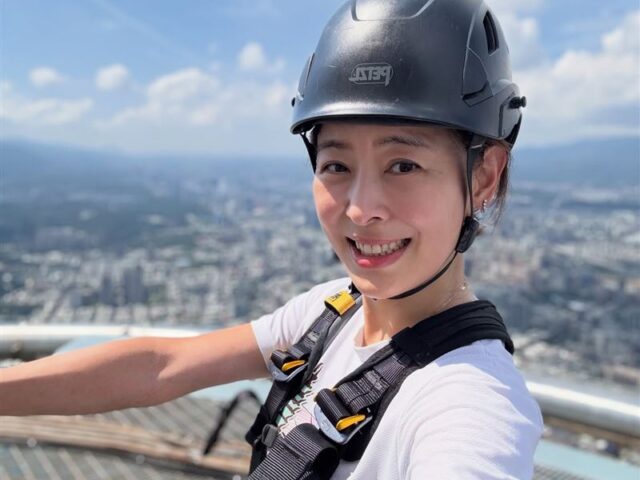 台灣新聞通訊社-賈永婕免費送禮？　小心！這是「假董」2處辨真偽