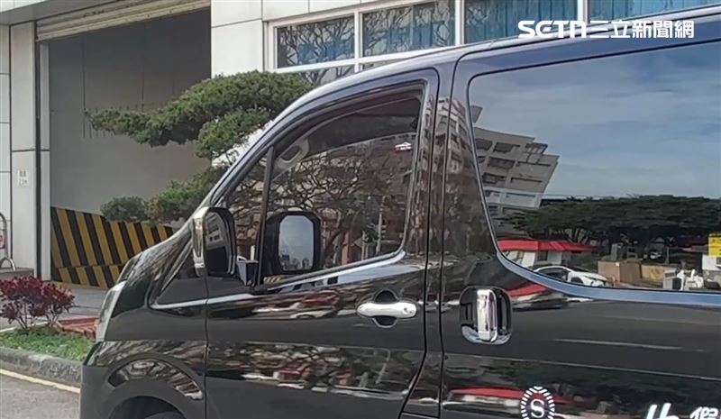 台灣新聞通訊社-接駁車司機不爽「小孩太吵」！二寶媽1家遭丟包路邊　桃園喜來登回應了