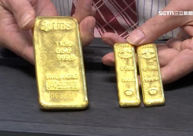 台灣新聞通訊社-淘金熱！銀樓大排長龍搶買金飾　業者公告完售