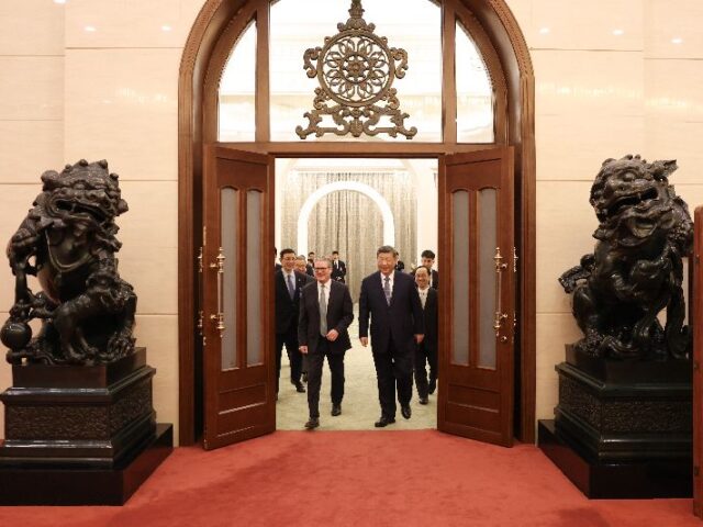 台灣新聞通訊社-施凱爾晤習近平　川普警告英國與中國做生意危險