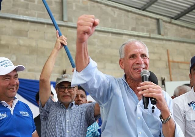 台灣新聞通訊社-台灣邦交+1？川普力挺奏效！宏國新總統就職，誓言與台復交