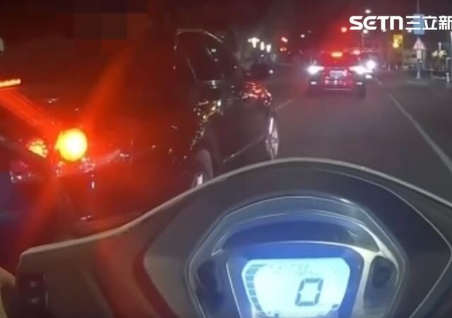 台灣新聞通訊社-拒檢逃逸又撞警…車挨轟15槍！嫌落網「觸3罪、6違規」罰單金額曝