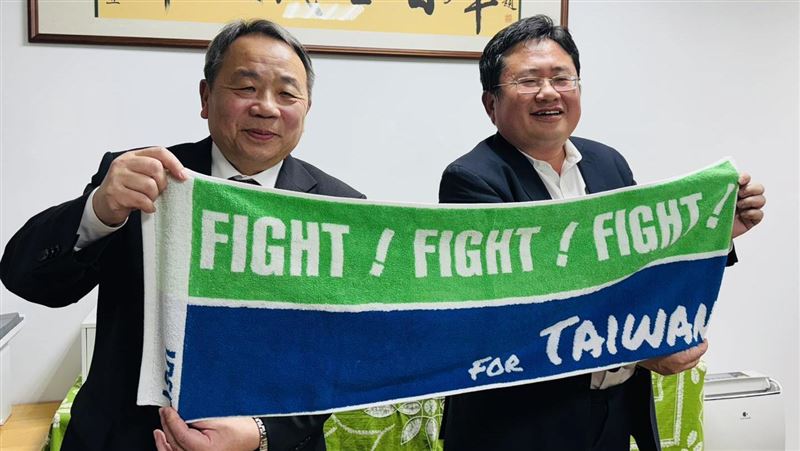 台灣新聞通訊社-石平訪台喊獨立國家!戳破中共謊言 矢板明夫見中國爆氣反應酸爆一事