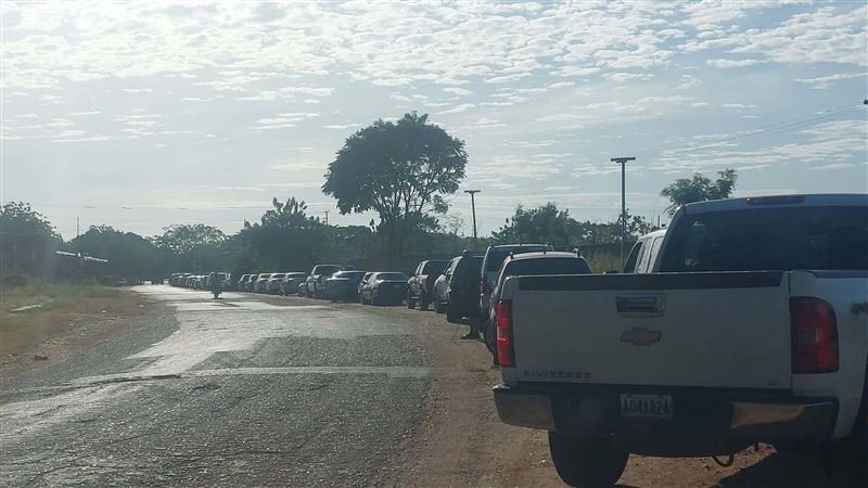 台灣新聞通訊社-獨家／靠群組才知哪有油！台商曝委內瑞拉日常：排4小時、國際線全斷