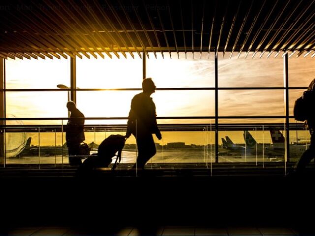 台灣新聞通訊社-台灣男子掏空美長者帳戶詐騙數百萬　加州機場落網