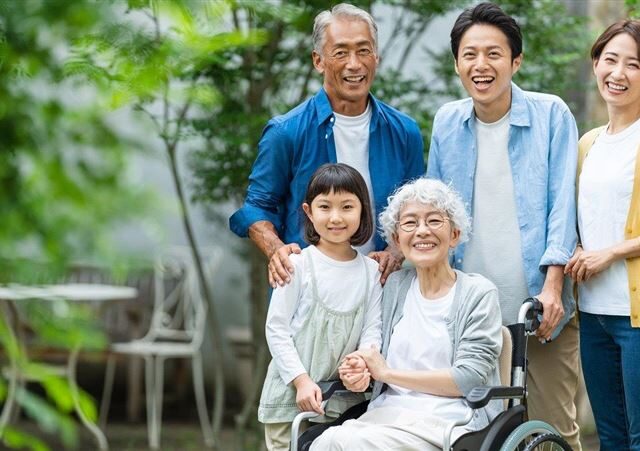 台灣新聞通訊社-每10個老人就有1個！失智恐燒近千萬　作戰準備交給它們