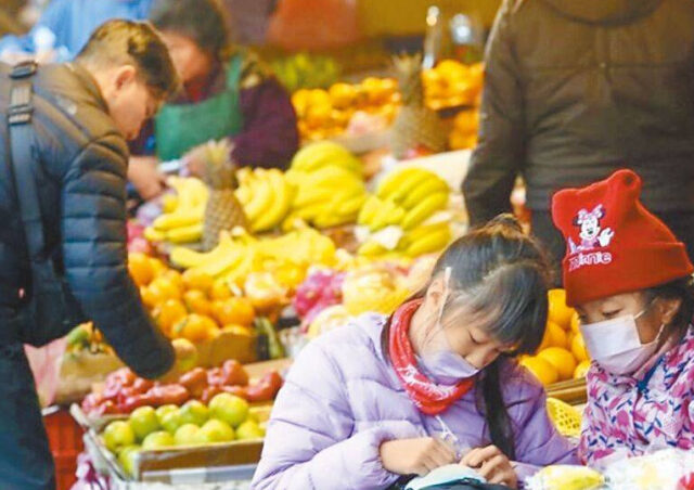 台灣新聞通訊社-黑幫鎖定弱勢下手吸金1.1億！業務員也是拒保族　警衝醫院找被害人