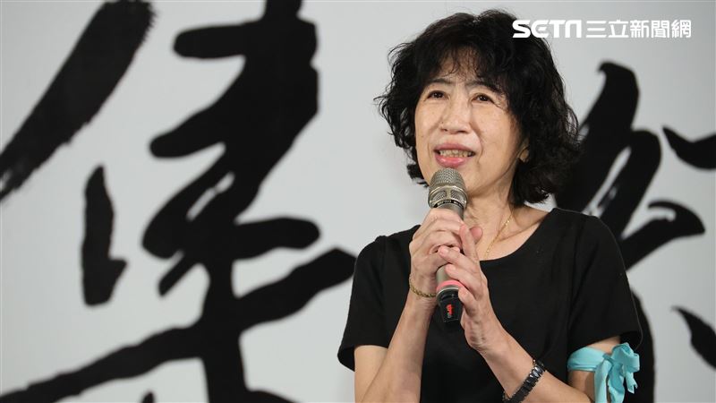 台灣新聞通訊社-柯文哲嘆「她每天寫臉書我頭痛」 陳佩琪:叫我不要「我偏要」