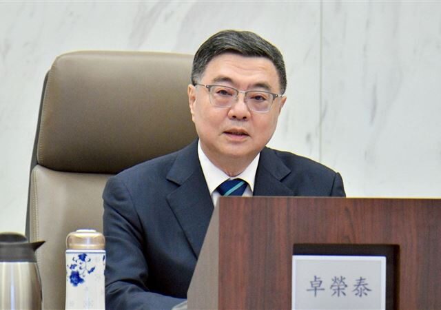 台灣新聞通訊社-王世堅再點名、卓榮泰2026戰蔣萬安？黃暐瀚曝三理由：不太可能