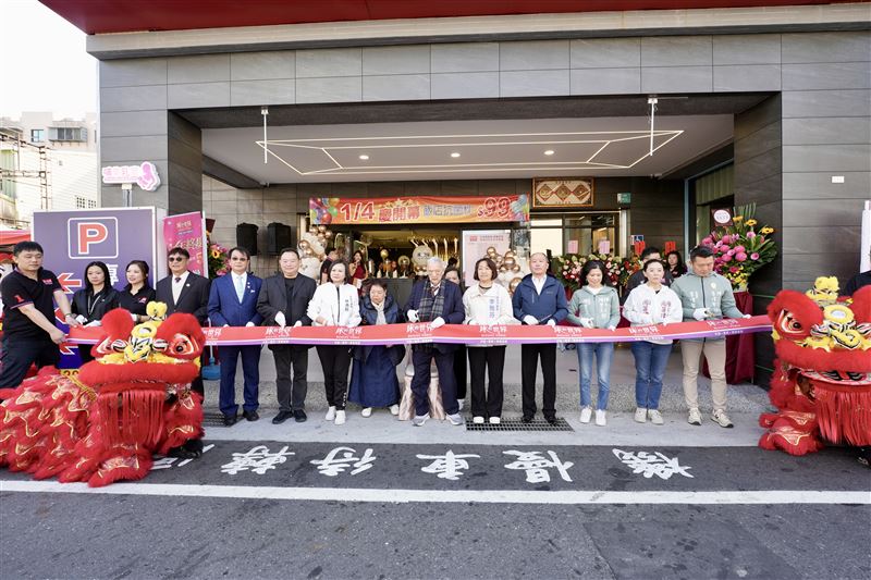 台灣新聞通訊社-床的世界台南旗艦館喬遷開幕 公益捐床助弱勢家庭和人民保母每夜好眠