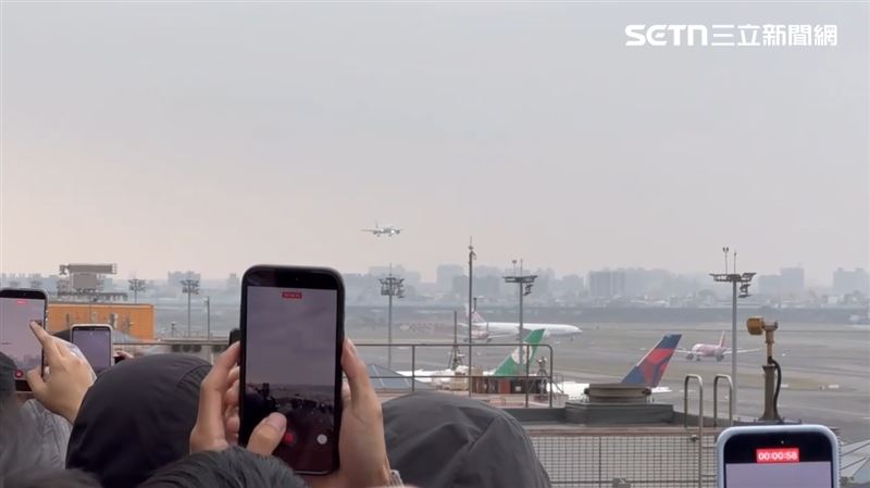 台灣新聞通訊社-全台第1架！星宇A350-1000張國煒親駕返台　350席旗艦機、航程直攻歐美