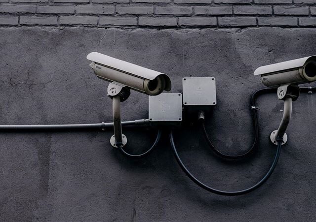 台灣新聞通訊社-新竹人妻疑尪「偷吃親妹」監控行蹤3年！法官認「愛已消磨殆盡」准離