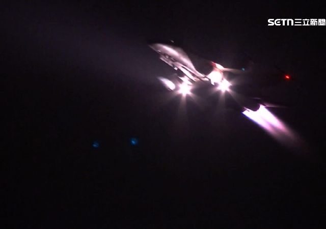 台灣新聞通訊社-戰機飛訓「跨子夜」難度倍增　易空間迷向海看成天