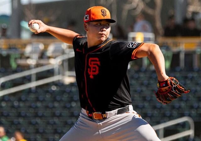 台灣新聞通訊社-MLB／需要空間給金手套外野手　鄧愷威淪為巨人交易籌碼原因曝