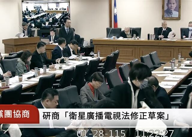 台灣新聞通訊社-張啓楷協商扯媒體變「民進黨第二文宣部」　綠嗆翻：又在惡意造謠