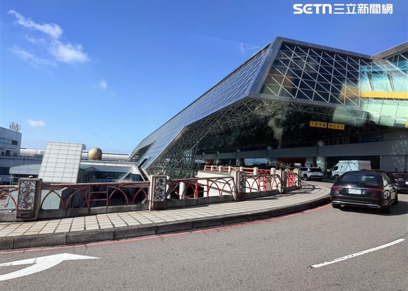 台灣新聞通訊社-桃機接送區科技執法!「超過3分鐘臨停就開罰」這時正式上路