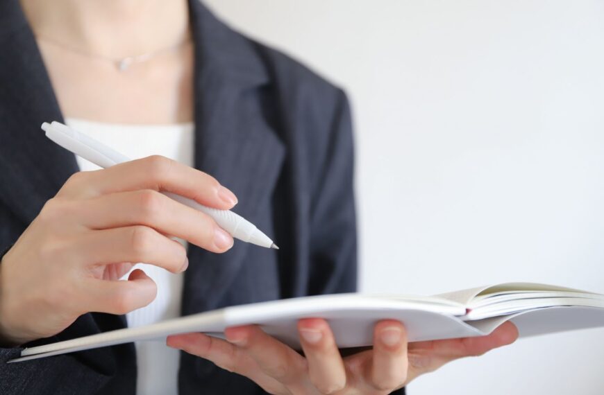 台灣新聞通訊社-高雄董娘開月薪8萬徵管家 過來人揭富門生活內幕勸退:充滿精神折磨