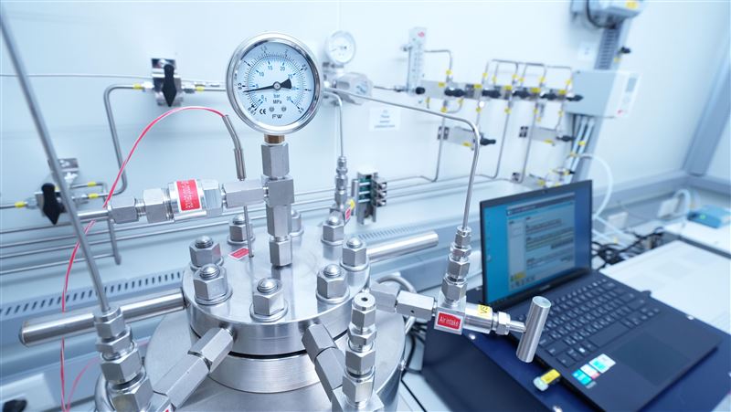 台灣新聞通訊社-鴻海不只造 iPhone!佈局「數兆美元」新戰場 下一個金雞母是它