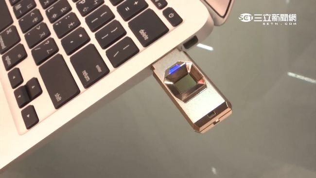 台灣新聞通訊社-年前大掃除發現隨身碟竟藏妻1年偷吃39次鐵證　綠帽夫怒提告結果曝光