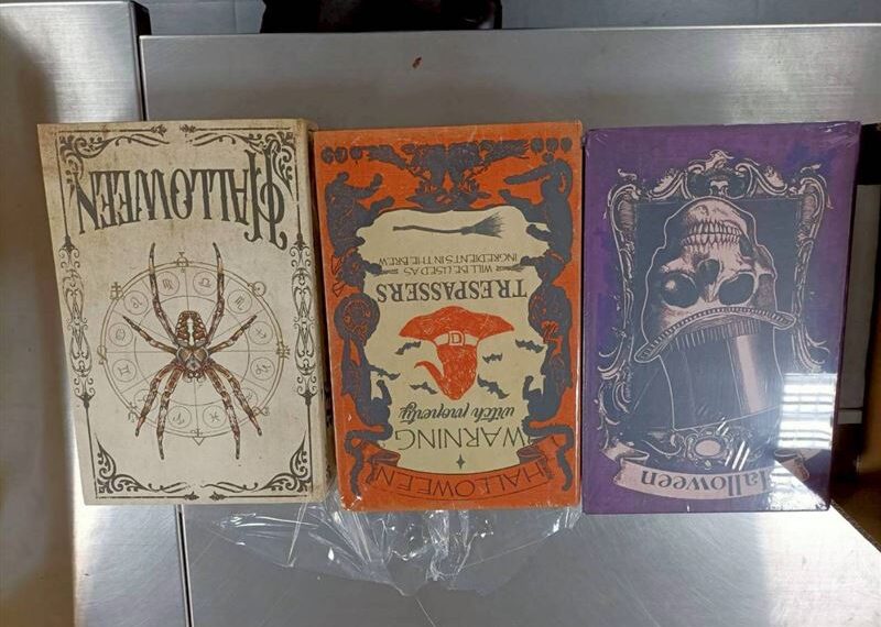 台灣新聞通訊社-「法國空運」精裝書藏玄機　塞18包搖頭丸偷渡闖關　36歲男領貨秒被逮