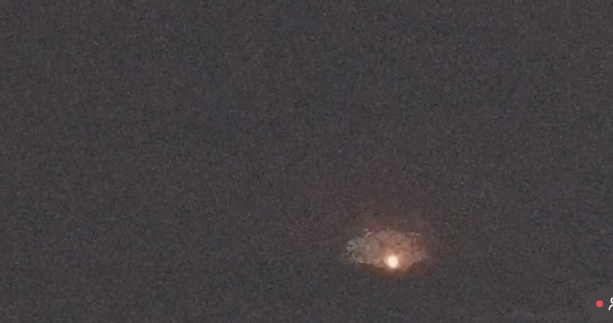 台灣新聞通訊社-東管處「鏡頭君」拍到火光 時間點與F-16飛官失聯吻合