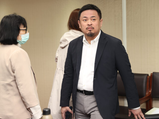 台灣新聞通訊社-外送專法通過立法 勞動部揭三方保障