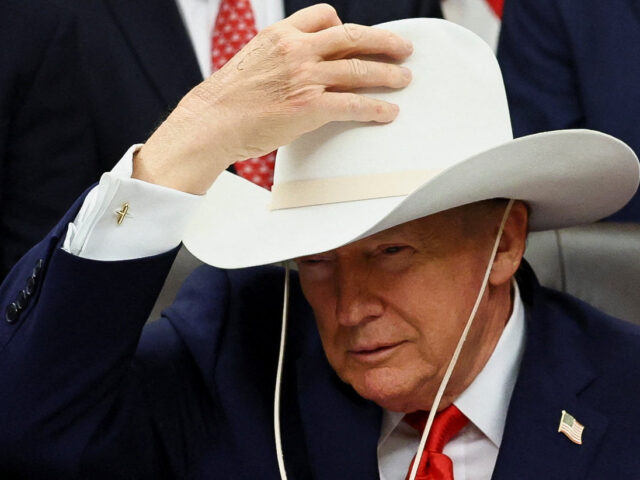 台灣新聞通訊社-川普稱守國際法但「看你怎麼定義」 對等關稅若遭推翻已備替代方案