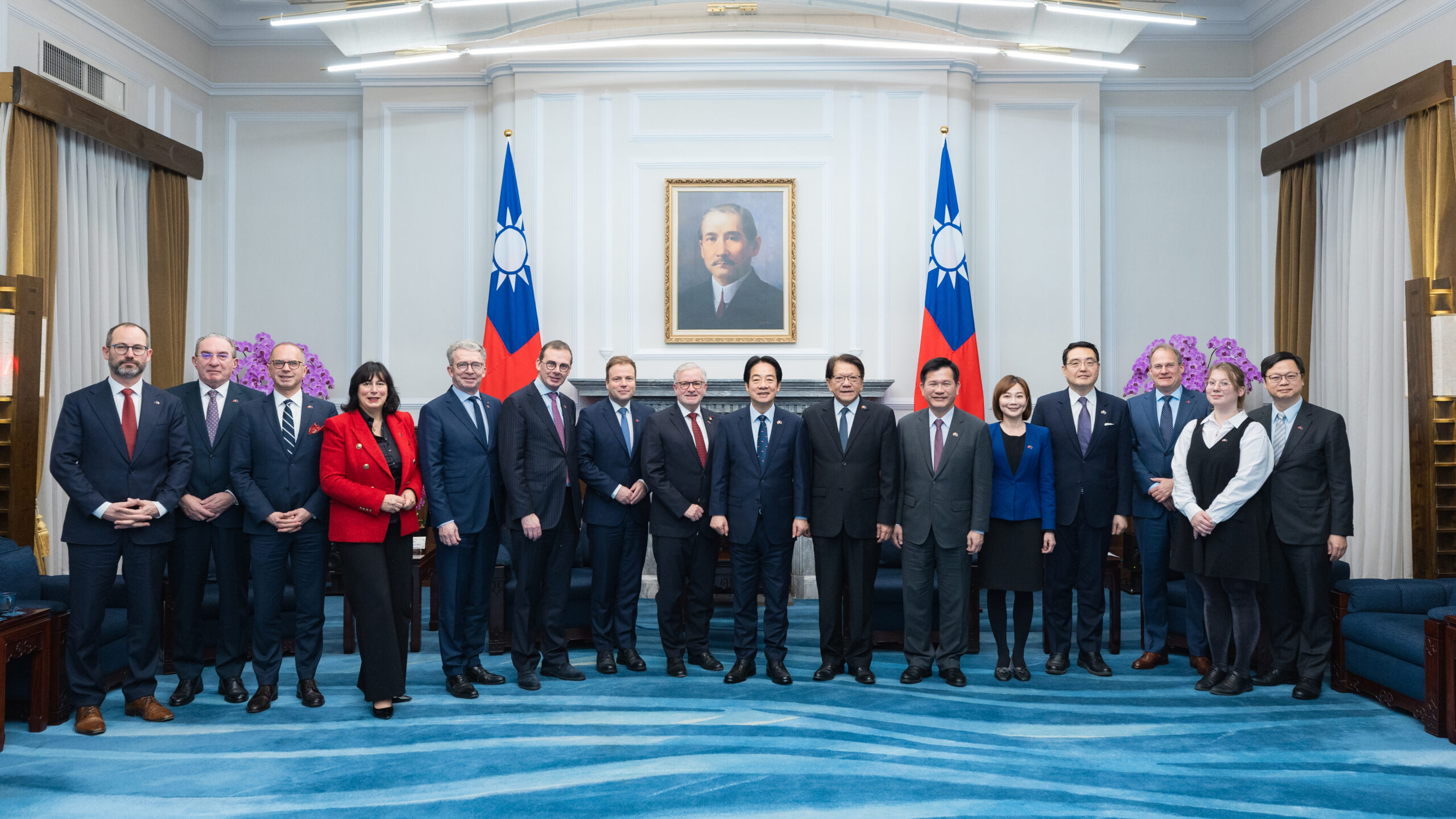 台灣新聞通訊社-會晤賴總統 歐洲議會友台小組主席凱勒強烈譴責中國對台軍演