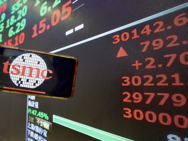 台灣新聞通訊社-台股衝破3萬點！他好奇「8000點年代怎麼活」 網嘆：至少買得起房