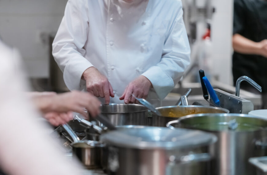 台灣新聞通訊社-義大利美食成世界文化遺產 廚師揭秘：說好在地故事