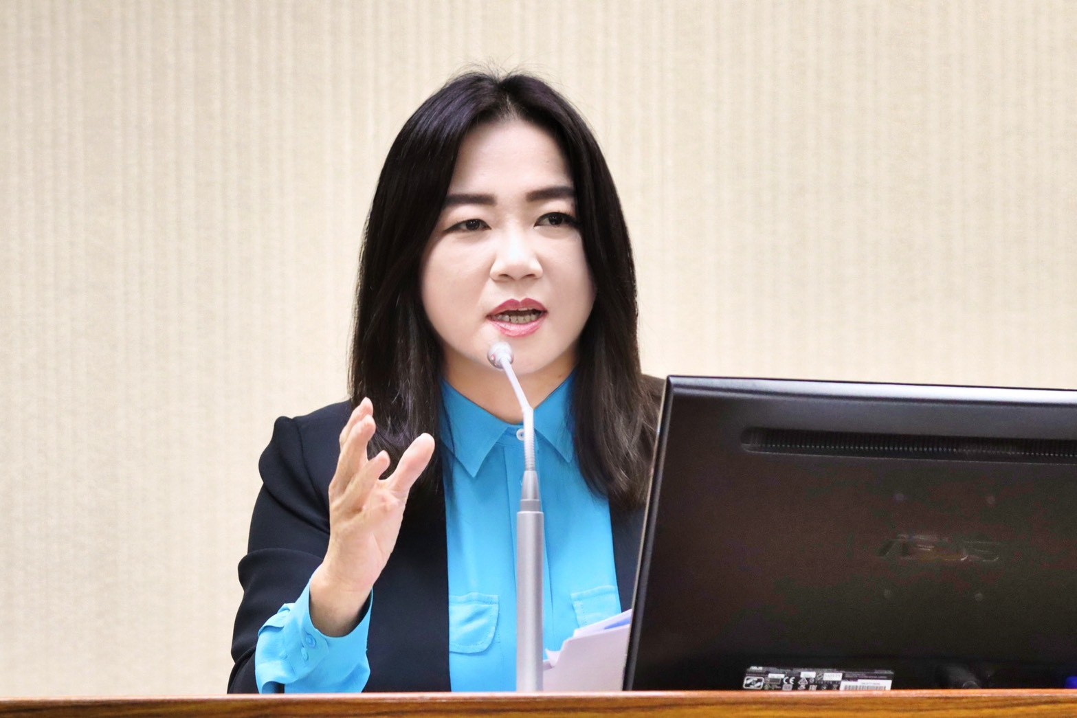 台灣新聞通訊社-除了美國關稅戰外 海外台商關切台灣遠距醫療持續上線