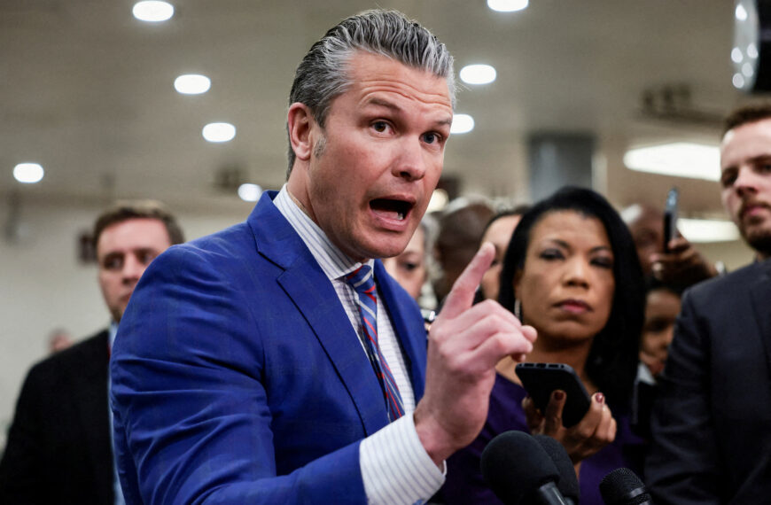 台灣新聞通訊社-擊殺揮手求救船員！紐時爆美軍機偽裝民航機打擊毒販 恐構成戰爭罪