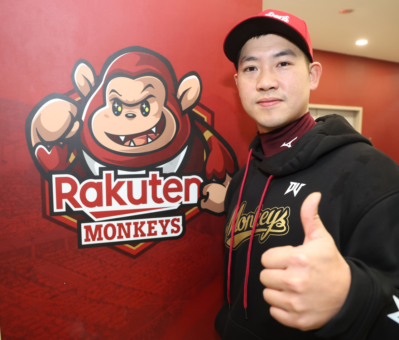 台灣新聞通訊社-中職／梁家榮接樂天桃猿隊長 小抄備而不用盼助年輕球員