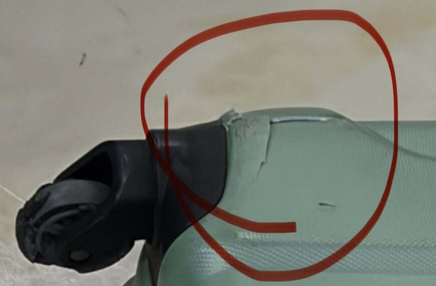 台灣新聞通訊社-同航班5行李受損!泰獅航只賠210元 地勤不道歉:已強烈要求不能摔