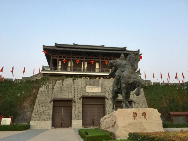 台灣新聞通訊社-竟找不到人！江蘇徐州景區招聘「項羽」日薪達3600元但須身高190以上