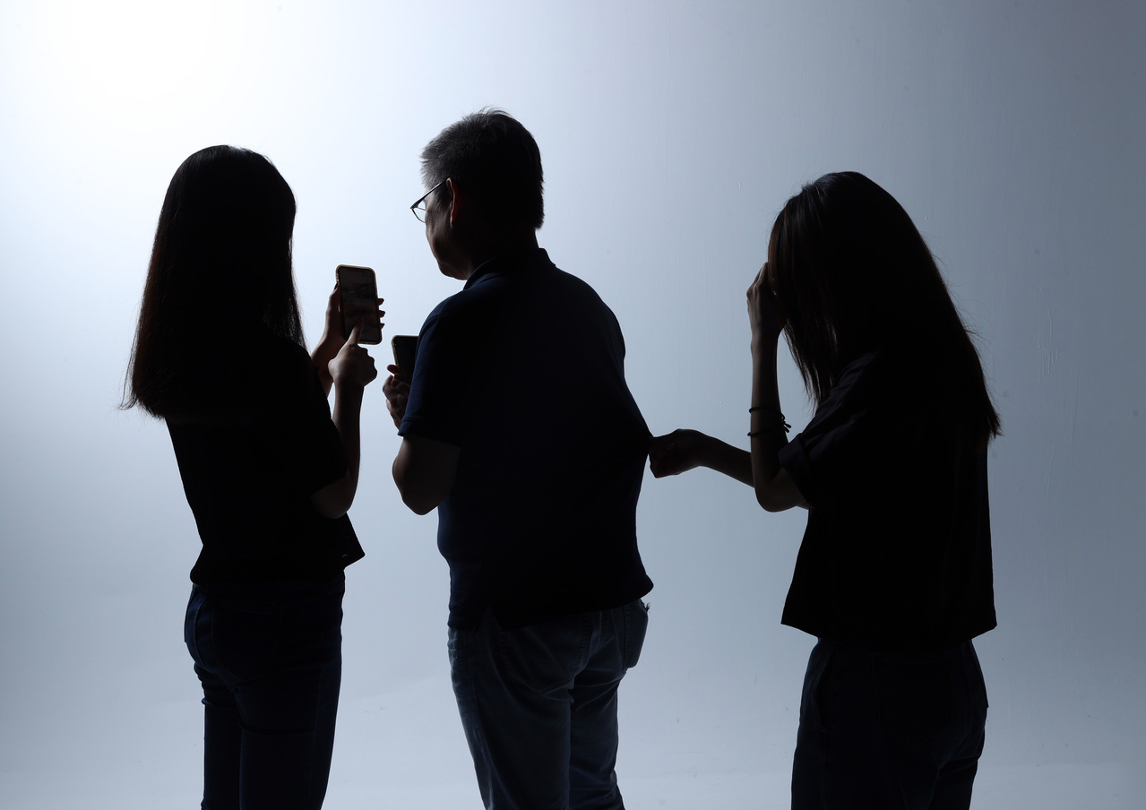 台灣新聞通訊社-挺過和已婚男下屬出入10次以上情趣旅館爭議 小川晶再度當選日本前橋市長