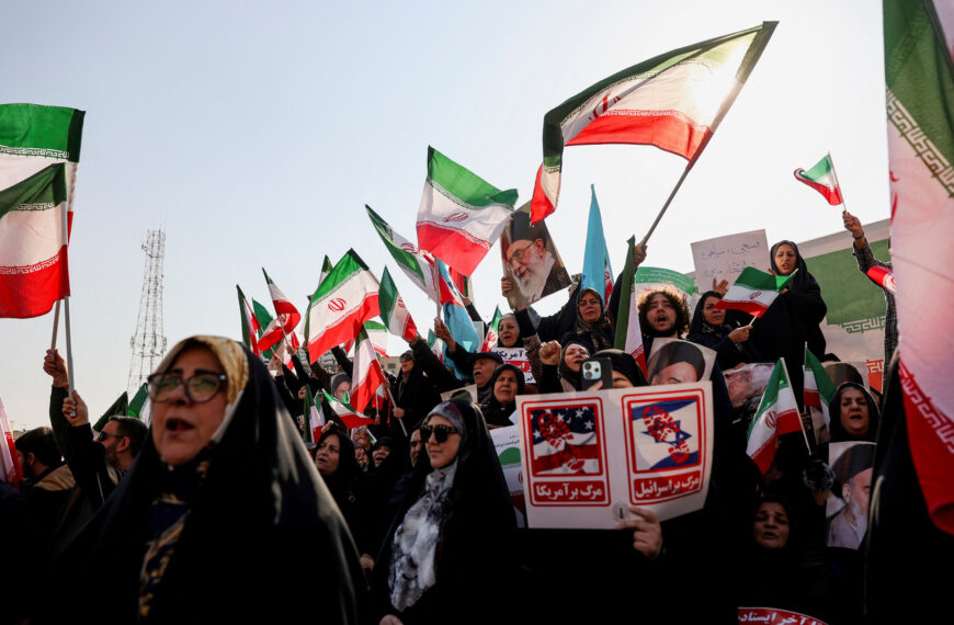 台灣新聞通訊社-伊朗鎮壓抗議　外交部：旅遊警示亮紅燈、5僑民平安