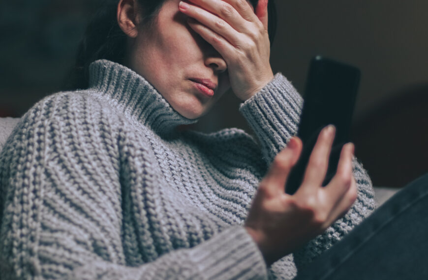 台灣新聞通訊社-談正事就臭臉！夫月入9萬堅持租屋、拒買車 人妻陷內耗：他像陌生人