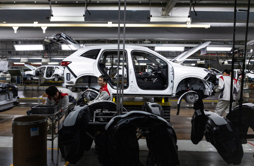 台灣新聞通訊社-大陸2025年汽車產銷量皆突破3400萬輛 再創新高