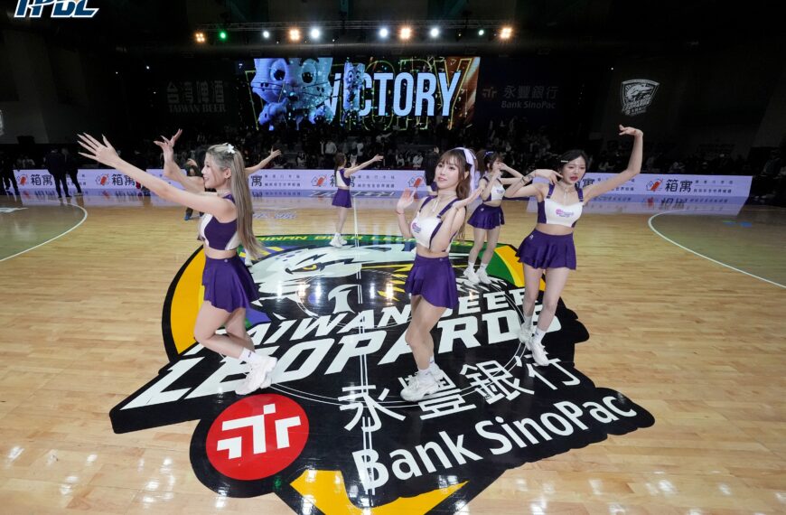 台灣新聞通訊社-科技股下挫而小型股上揚 標普500指數幾無變動但那指跌